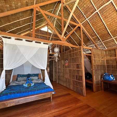 Tabari Dive Lodge Pulau Mansuar Bagian luar foto