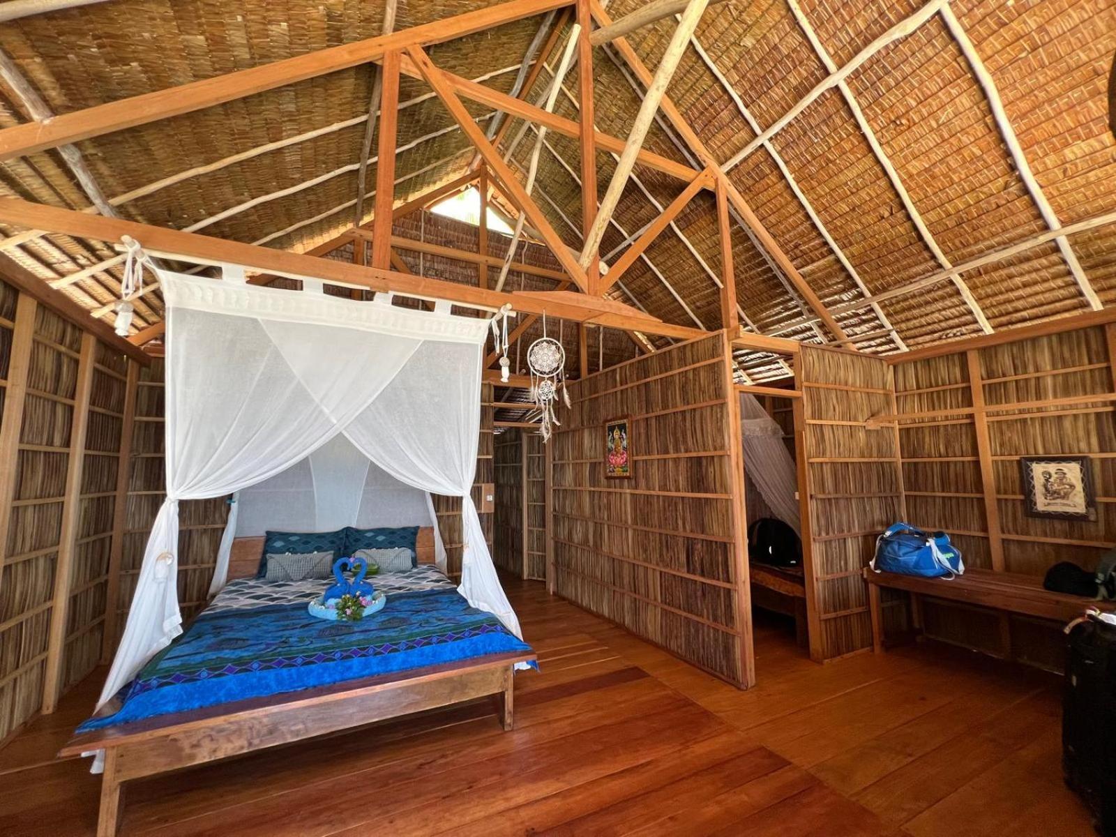 Tabari Dive Lodge Pulau Mansuar Bagian luar foto